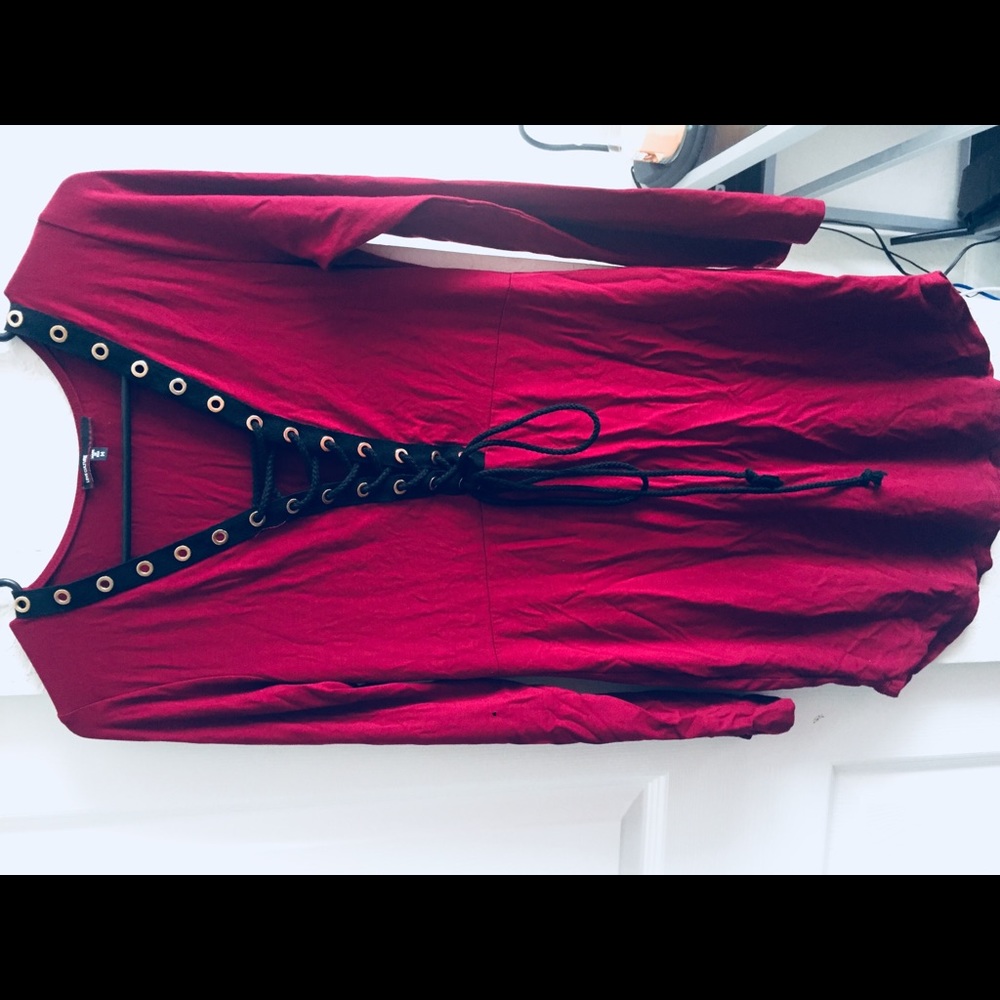 Long sleeve bodycon dress with lace up detail